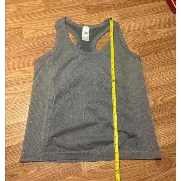 Old Navy Active Seamless Tank Top Size Large - Picture 4 of 5
